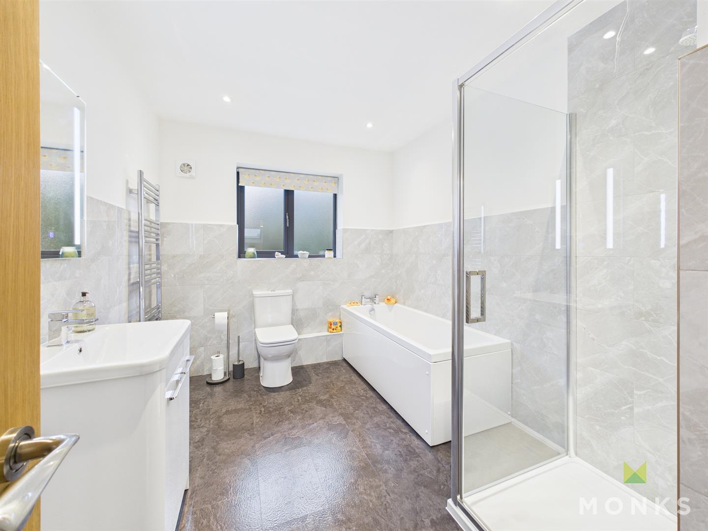 1 Silvana Gardens Whittington Road, Oswestry, SY11 3QT For Sale